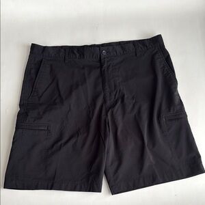 Chaps Golf Black Cargo Men Shorts Size 38